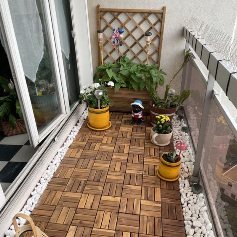 Ban công sàn nhựa giả gỗ
