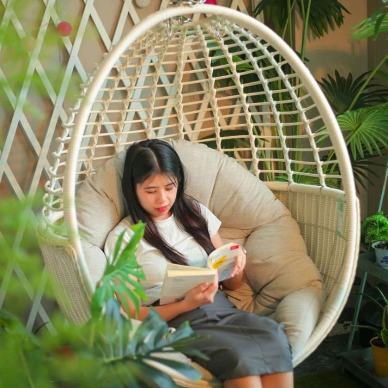 Mẫu xích đu ban công chill