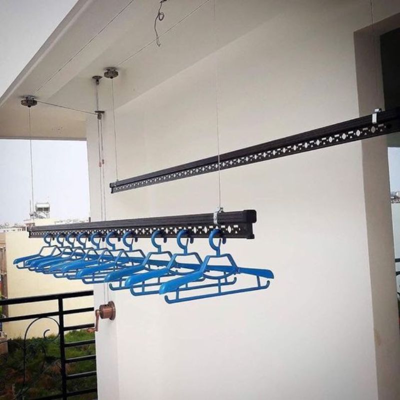 Giàn phơi treo trần tiện lợi