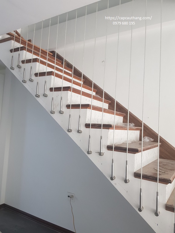 Thi công cáp cầu thang đẹp 2025
