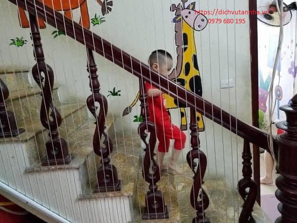 Lưới chắn an toàn cầu thang cho trường học